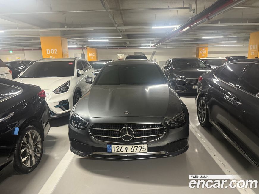 Mercedes-Benz E-Class 2022