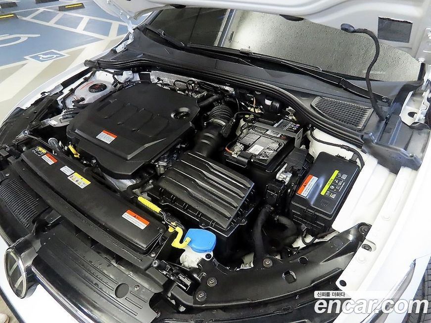 Volkswagen Golf 2023