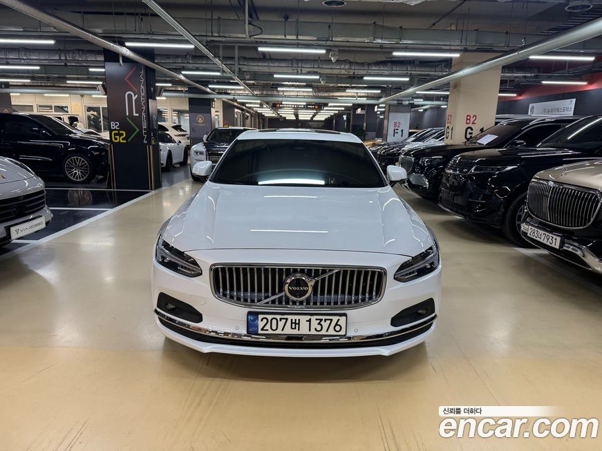 Volvo S90 2024