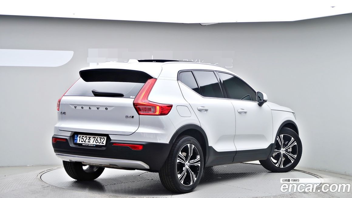 Volvo XC40 2021