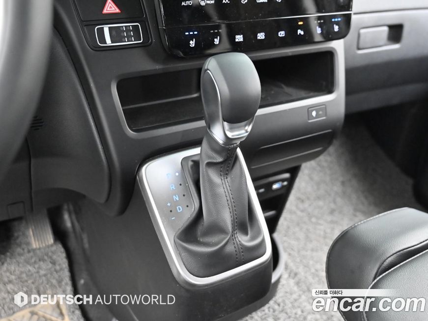 Hyundai Staria 2023