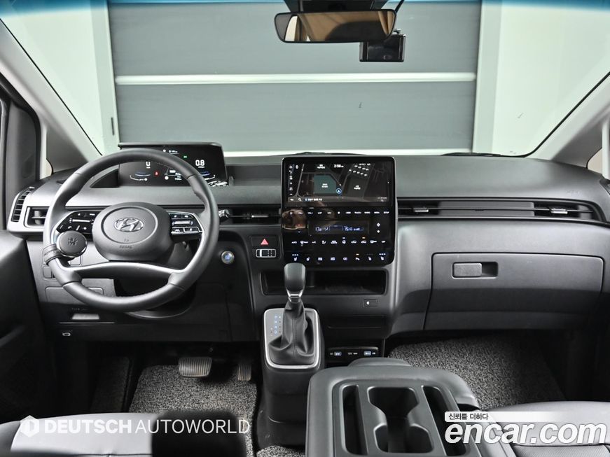 Hyundai Staria 2023