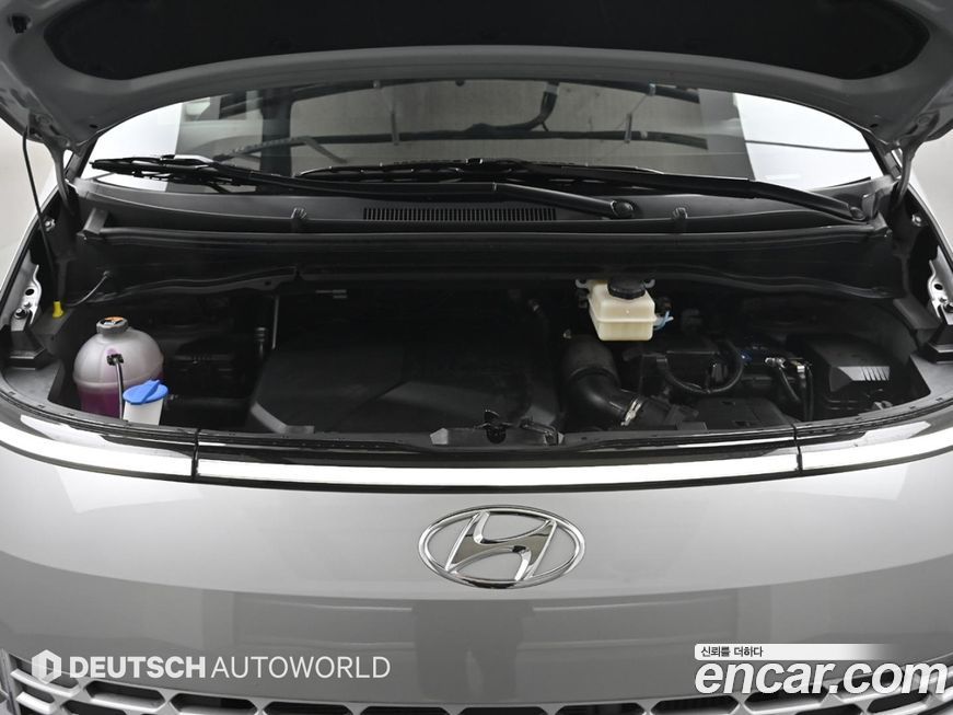 Hyundai Staria 2023