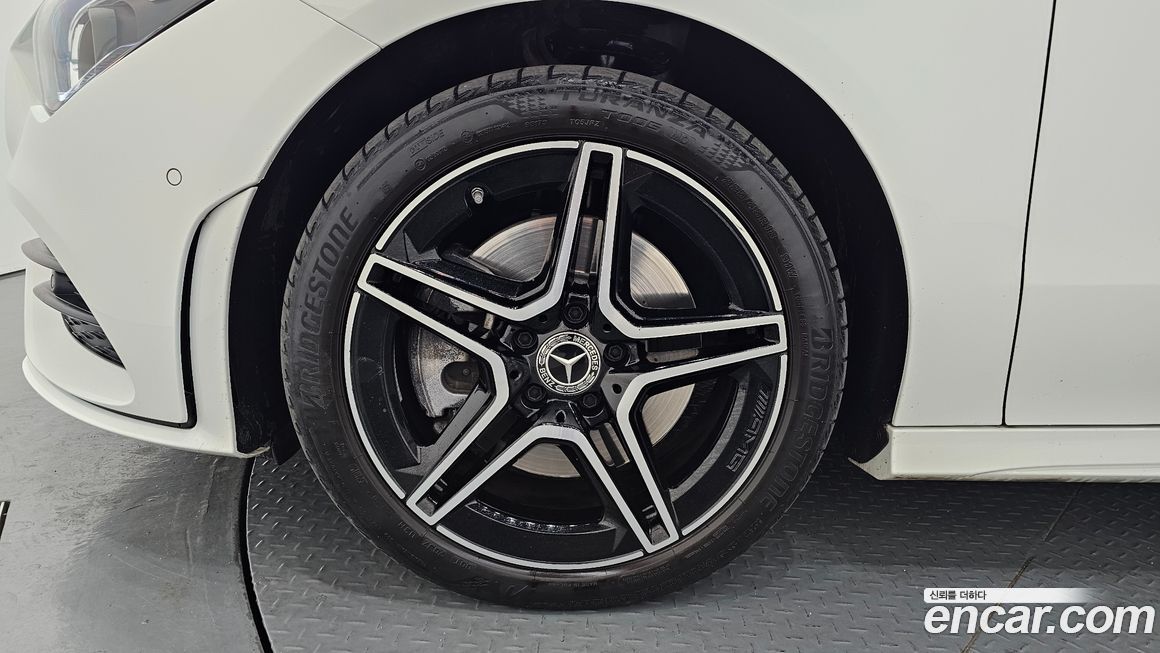 Mercedes-Benz CLA-Class 2022