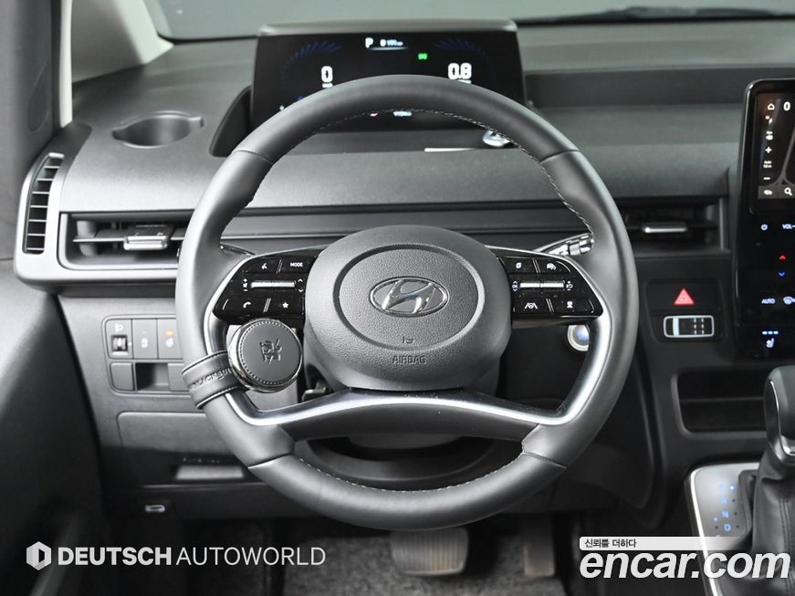 Hyundai Staria 2023