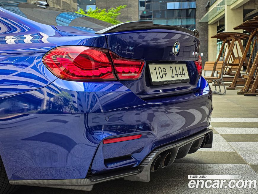 BMW M4 2019