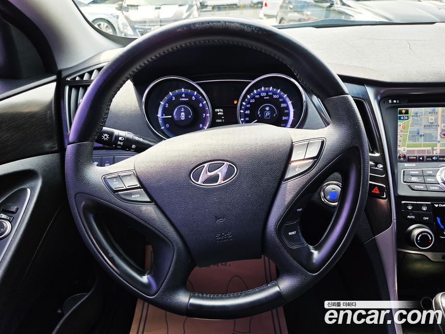 Hyundai Sonata 2012