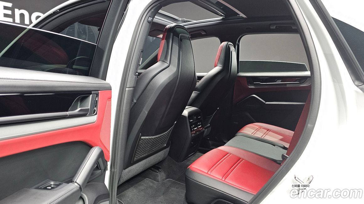 Porsche Cayenne 2024