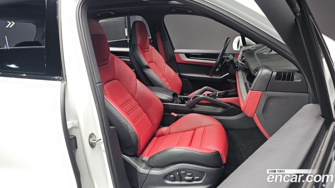 Porsche Cayenne 2024