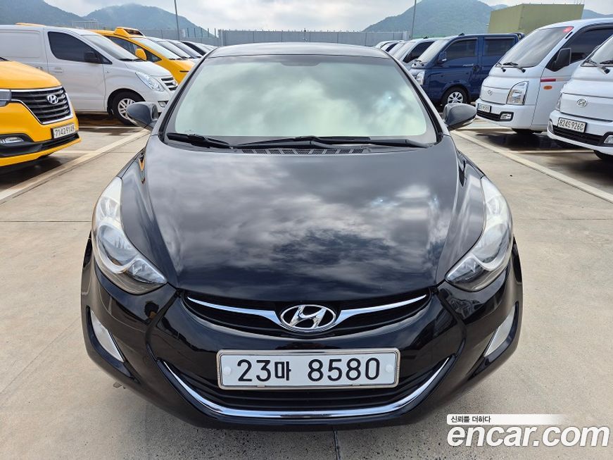 Hyundai AVANTE 2012