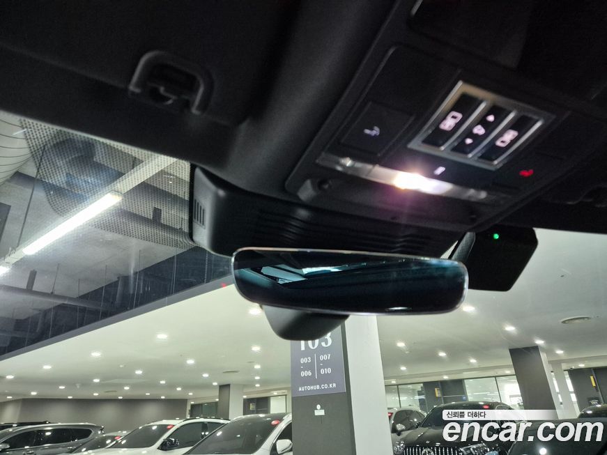Land Rover Discovery 2025