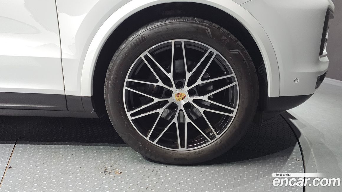 Porsche Cayenne 2024