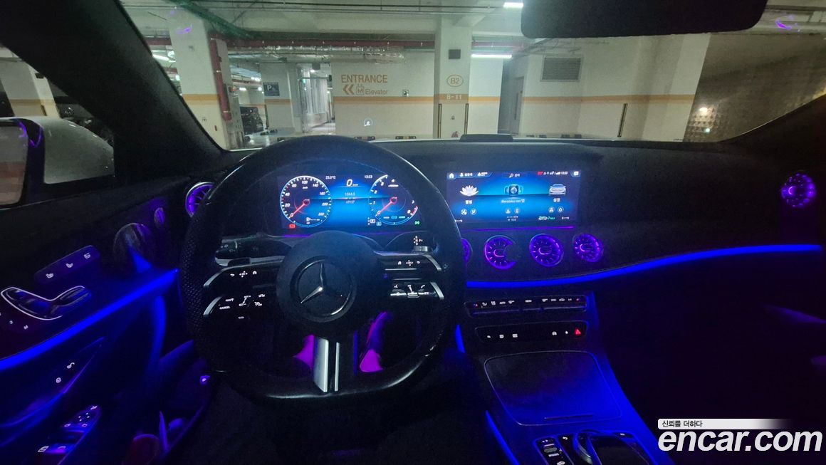 Mercedes-Benz E-Class 2022