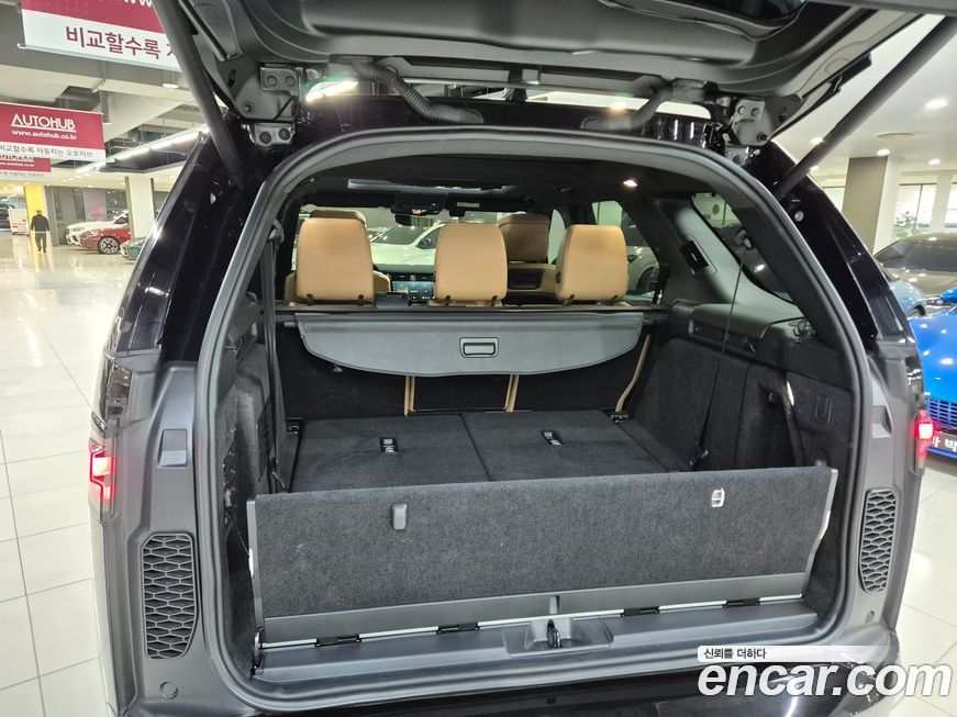 Land Rover Discovery 2025