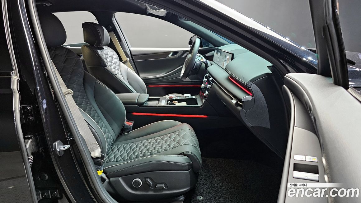 Genesis G80 2025