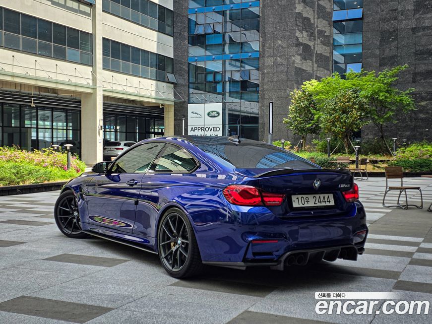 BMW M4 2019