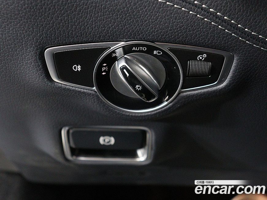 Mercedes-Benz S-Class 2020