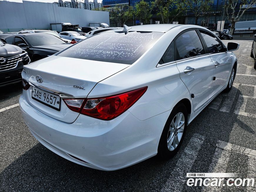 Hyundai Sonata 2012