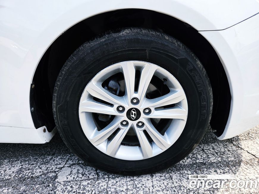 Hyundai Sonata 2012