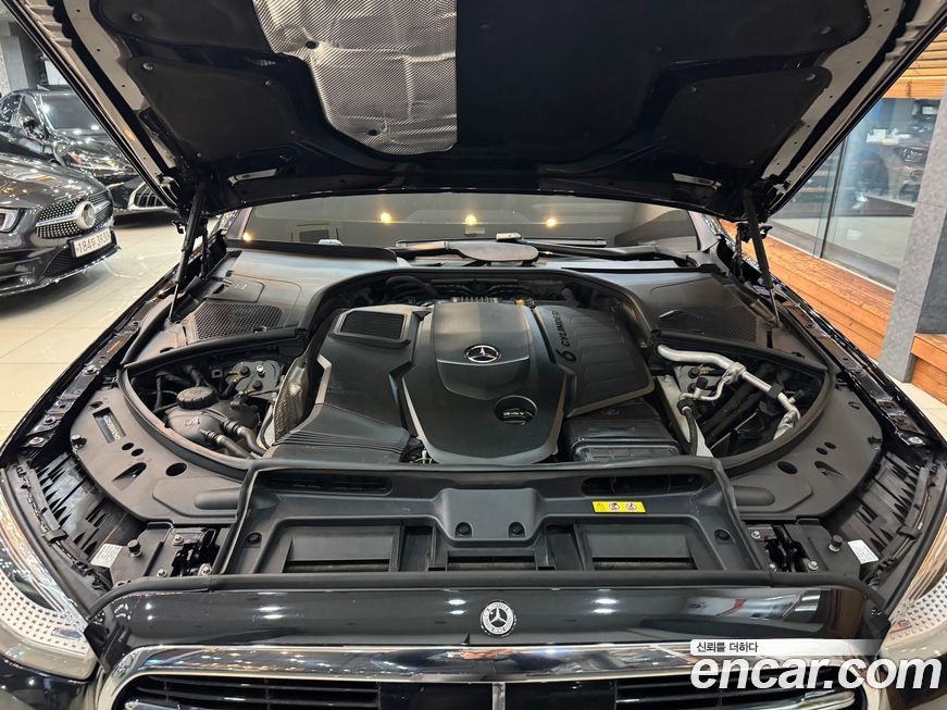 Mercedes-Benz S-Class 2021