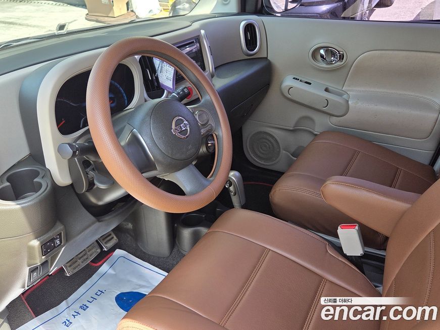 Nissan Cube 2011