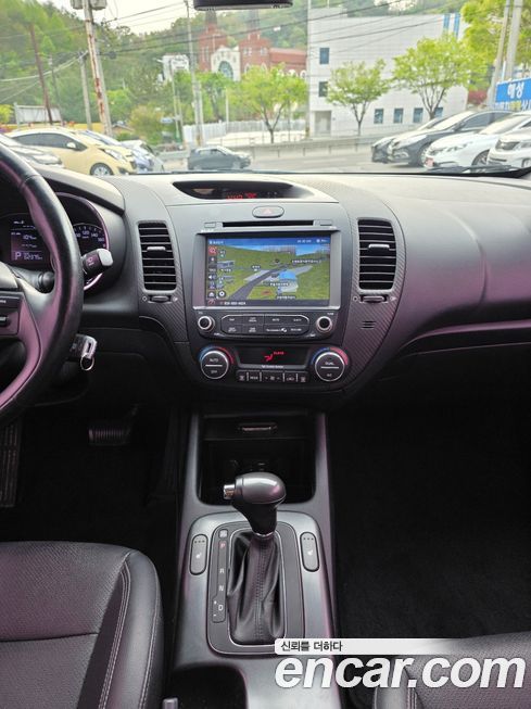 Kia K3 2015
