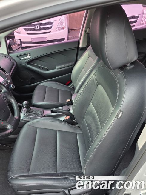 Kia K3 2015