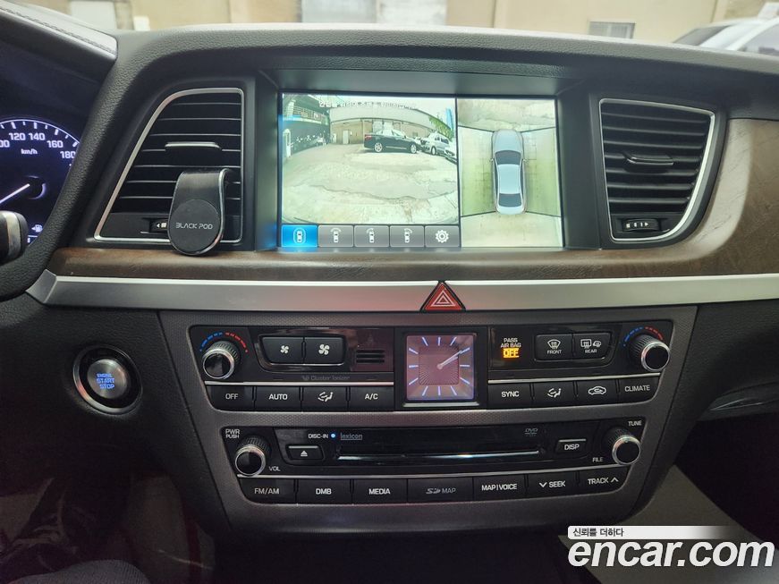 Hyundai Genesis 2016