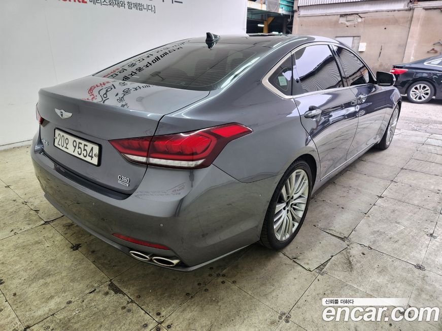 Hyundai Genesis 2016