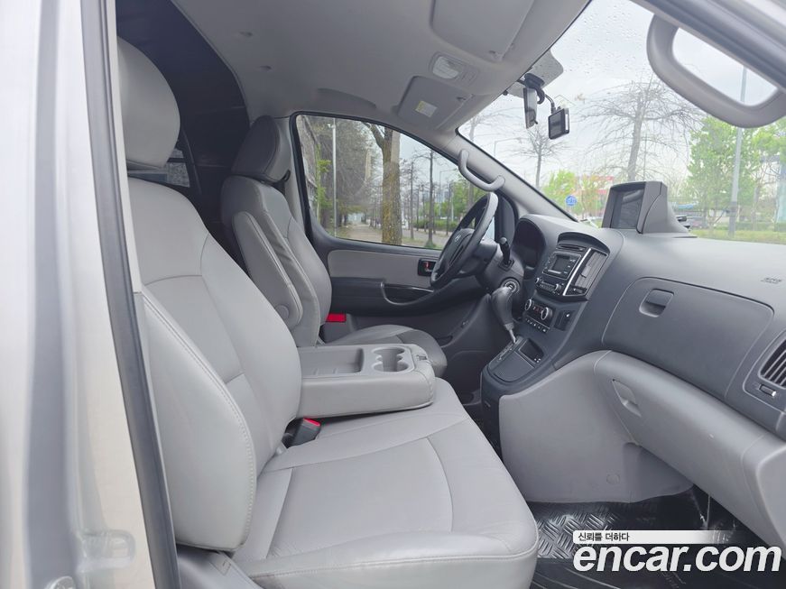 Hyundai Starex 2018
