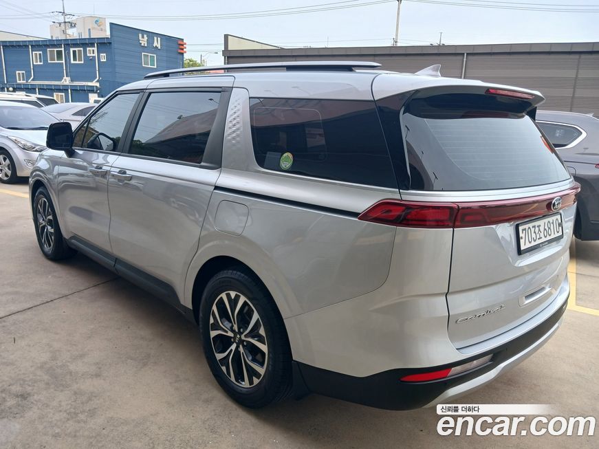 Kia Canival 2021