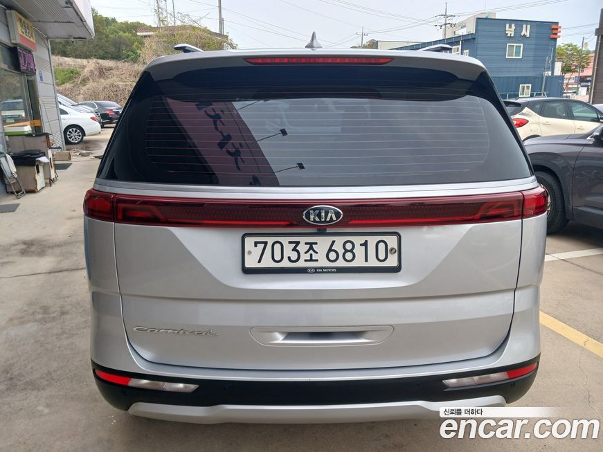 Kia Canival 2021