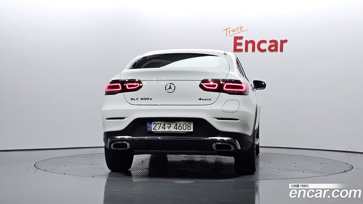 Mercedes-Benz GLC-Class 2021