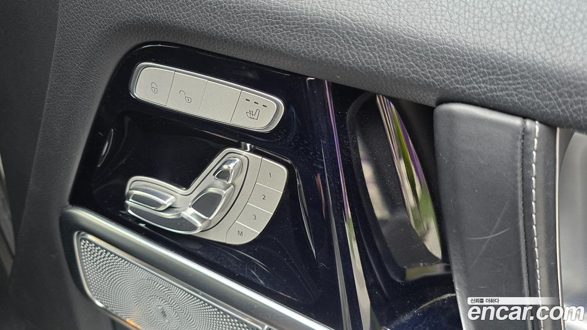 Mercedes-Benz G-Class 2020