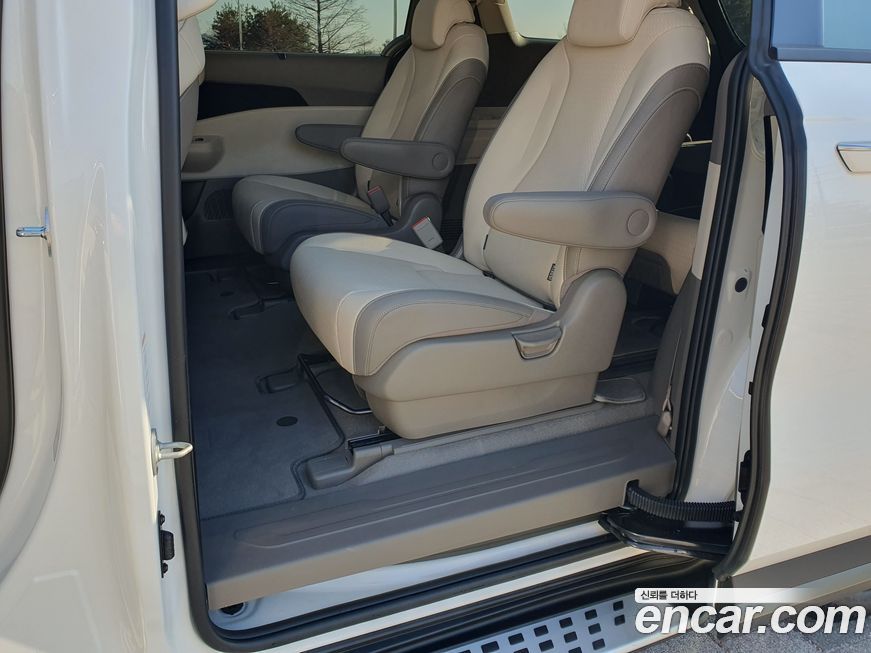 Kia Canival 2025
