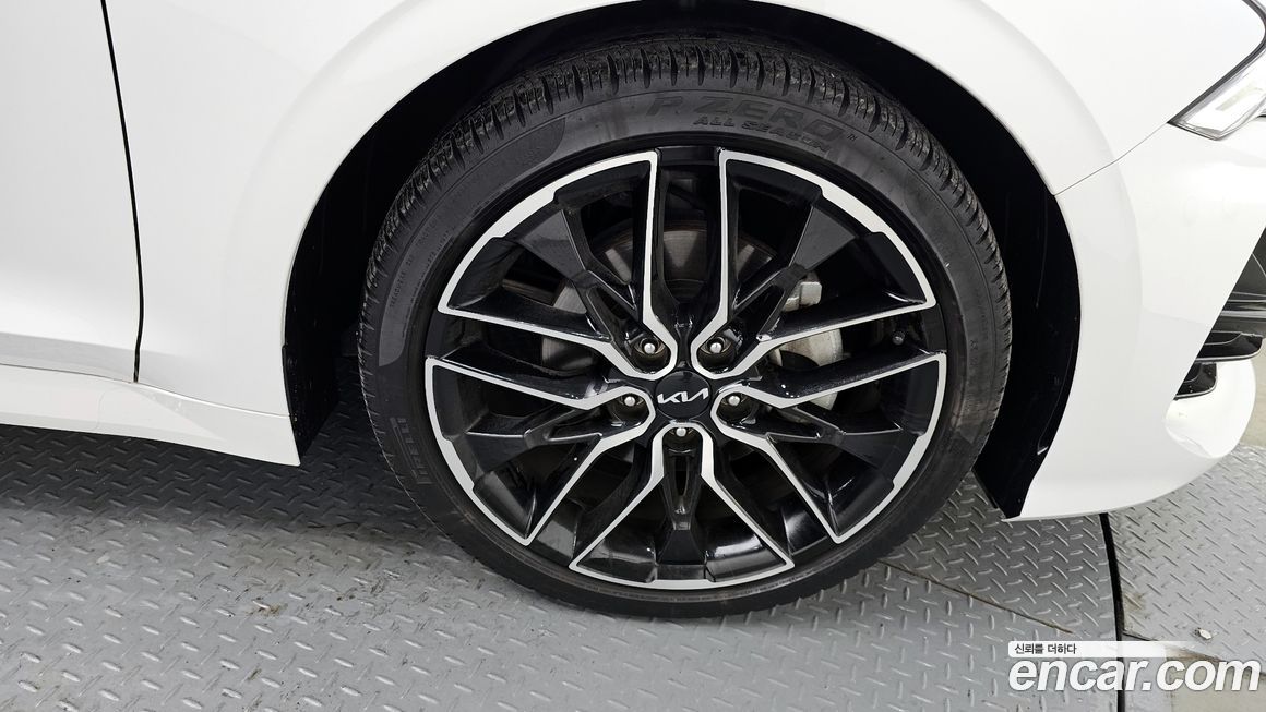 Kia K5 2023