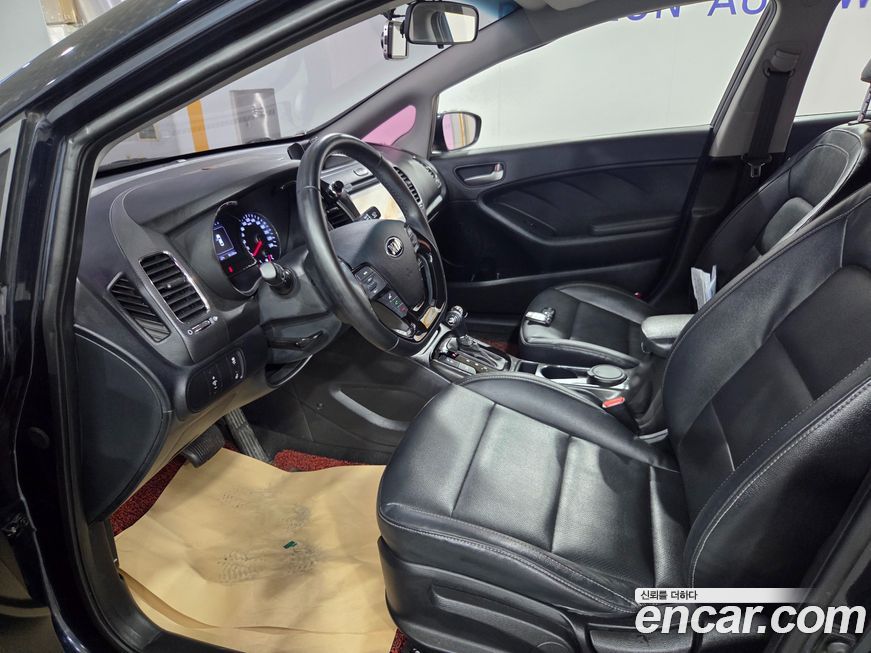 Kia K3 2016