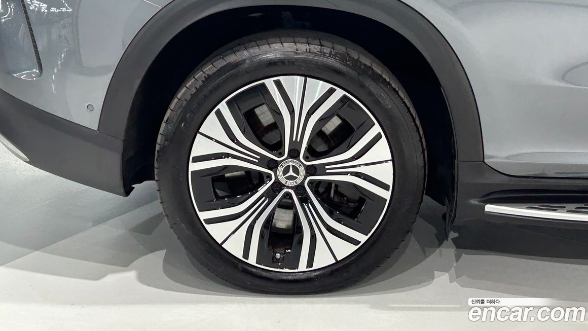 Mercedes-Benz EQE 2024