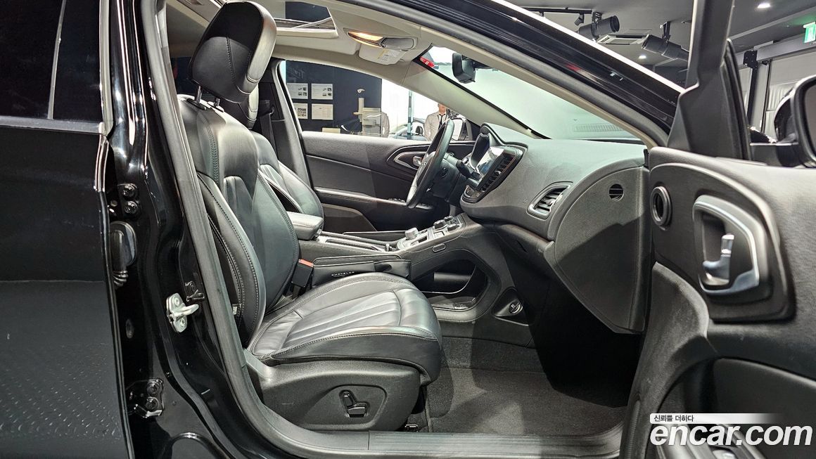 Chrysler 200 2015