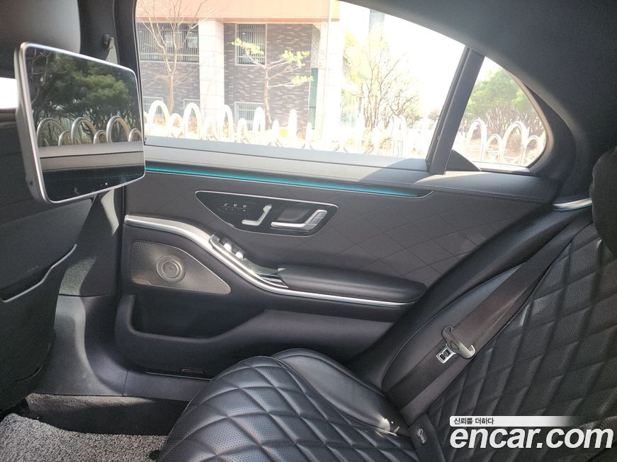 Mercedes-Benz S-Class 2022