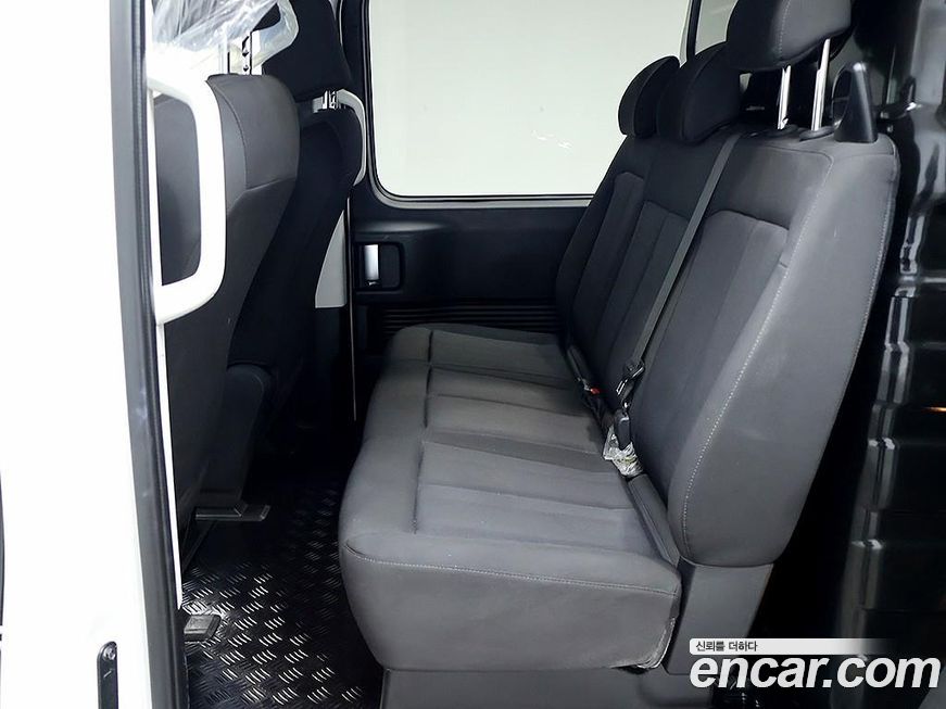 Hyundai Staria 2023