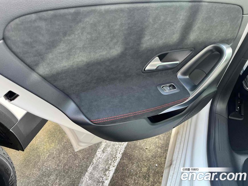 Mercedes-Benz CLA-Class 2025