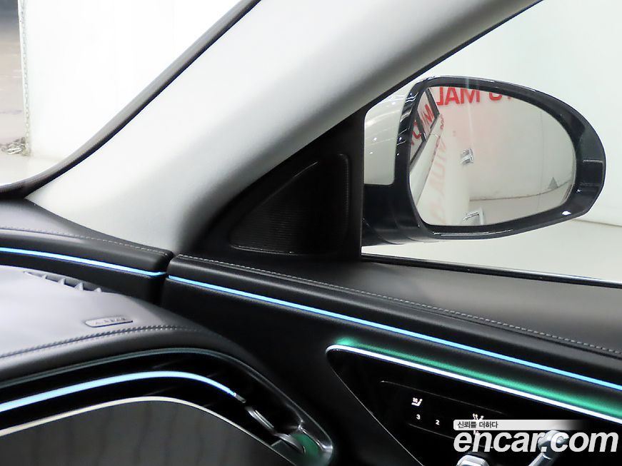 Mercedes-Benz E-Class 2025