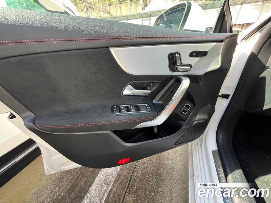 Mercedes-Benz CLA-Class 2025