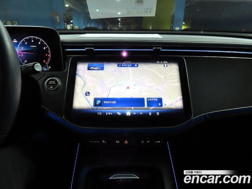 Mercedes-Benz E-Class 2025