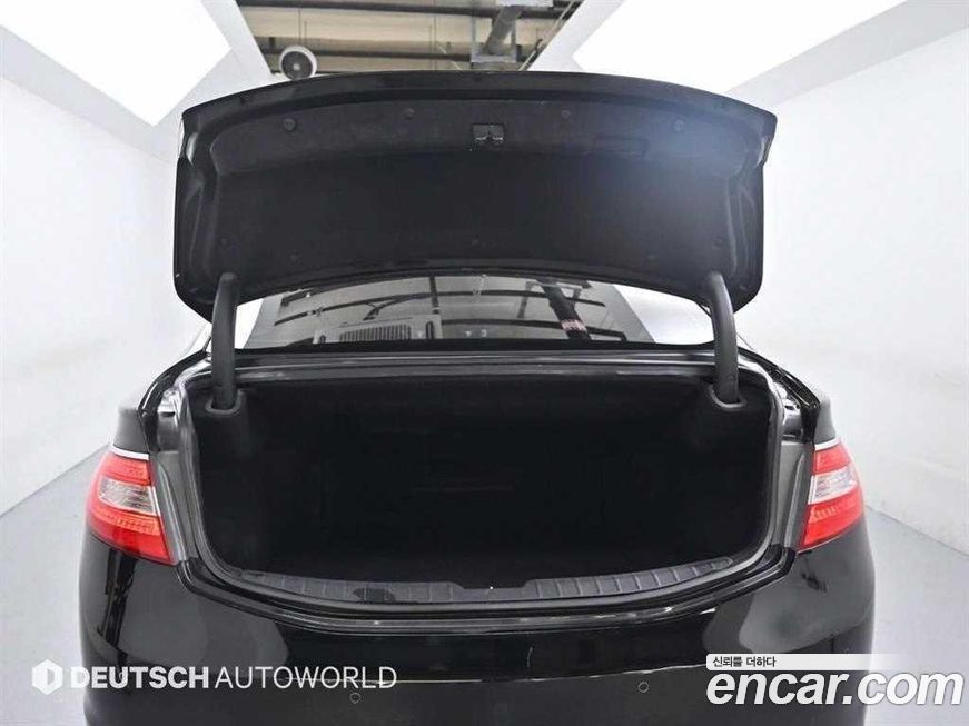 Hyundai Grandeur 2011