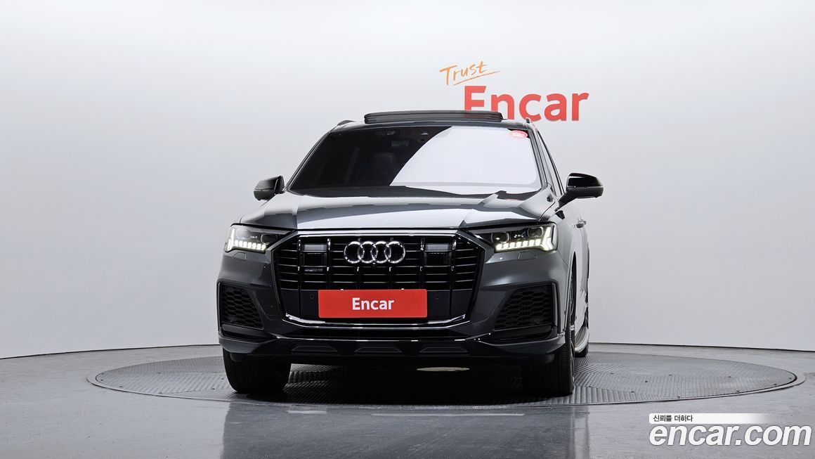 Audi Q7 2021