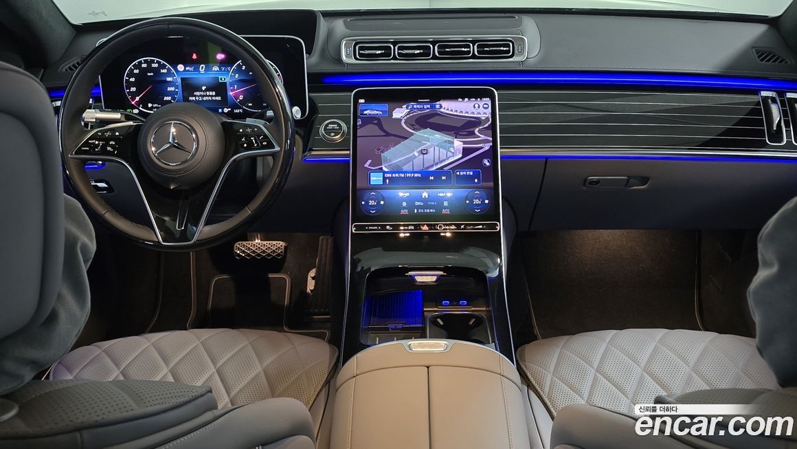 Mercedes-Benz S-Class 2025