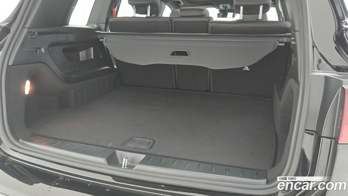 Mercedes-Benz GLB-Class 2025