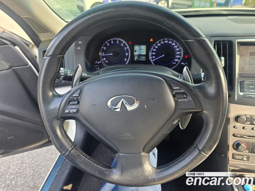 Infiniti G 2010